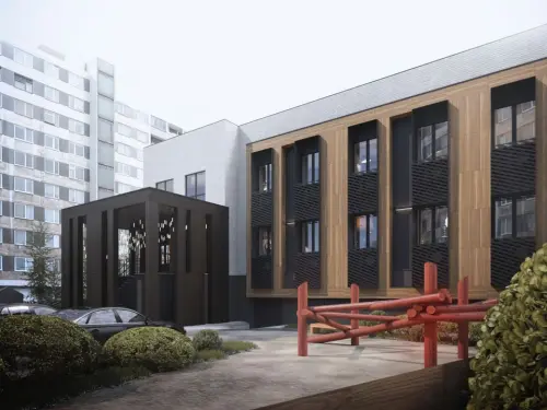 по ул. Набережная