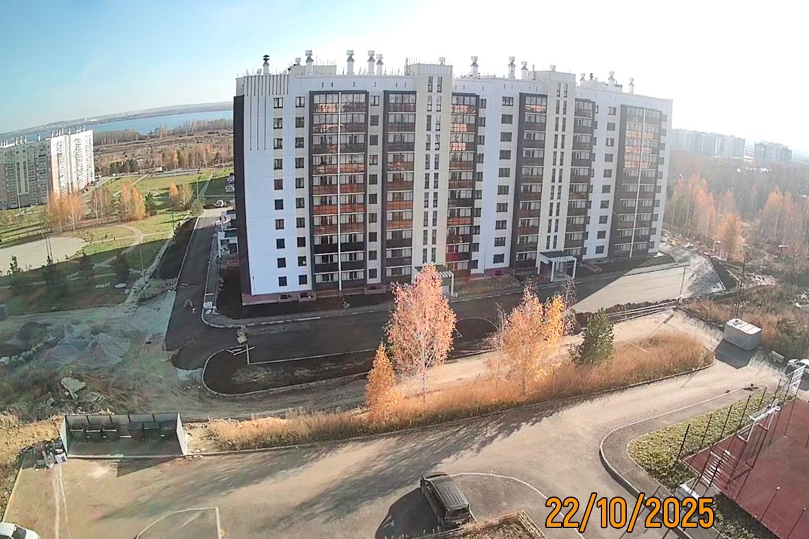 Ход строительства ЖК «Белый хутор» — фото за октябрь 2025