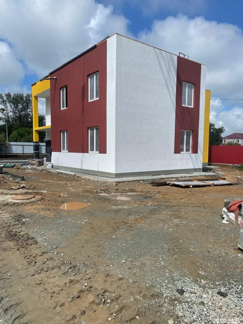 Ход строительства ЖК «Чистые пруды» — фото за октябрь 2025