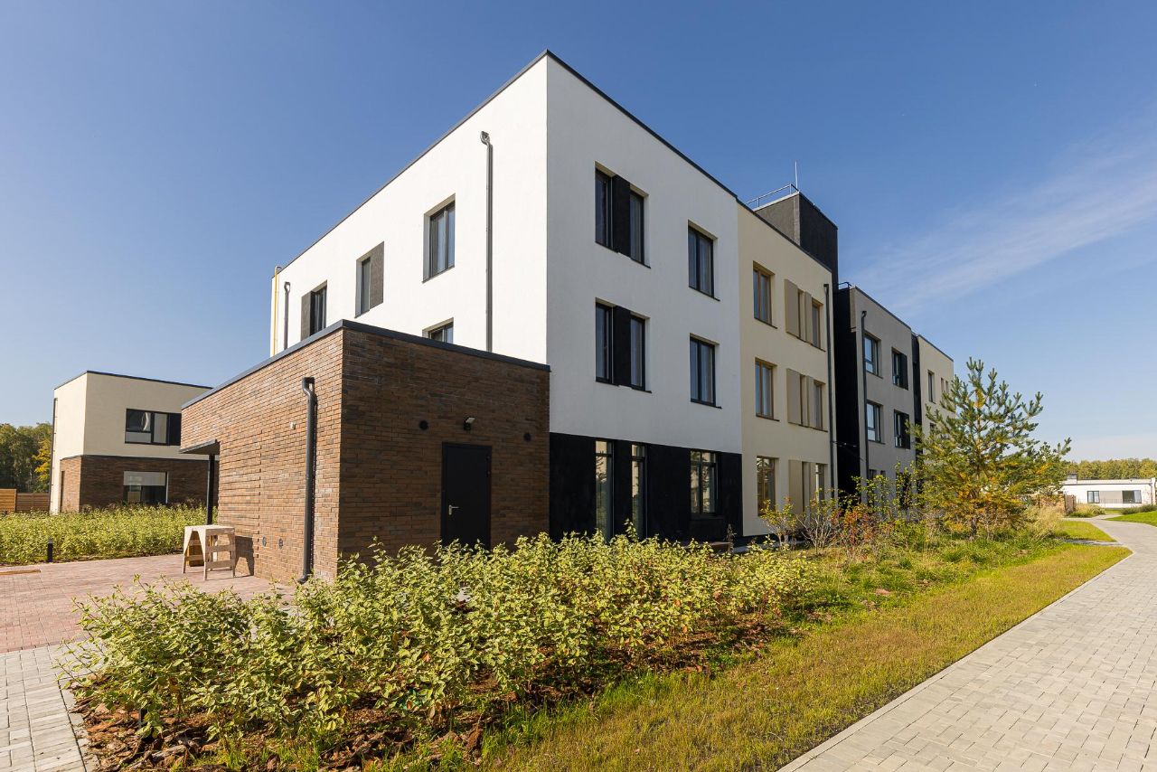 Ход строительства ЖК «Город L-TOWN» — фото за октябрь 2023